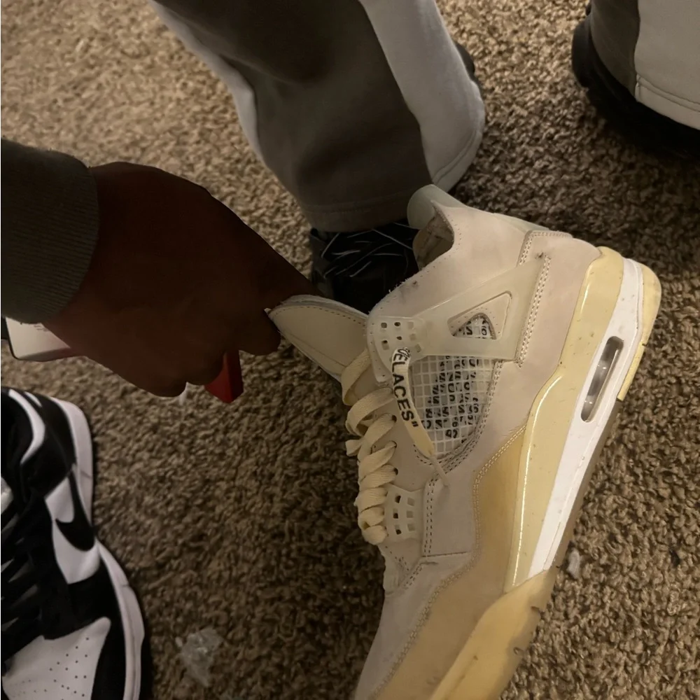 Off-White x Wmns Air Jordan 4 Retro SP ‘Sail’ - Picture 3 of 5